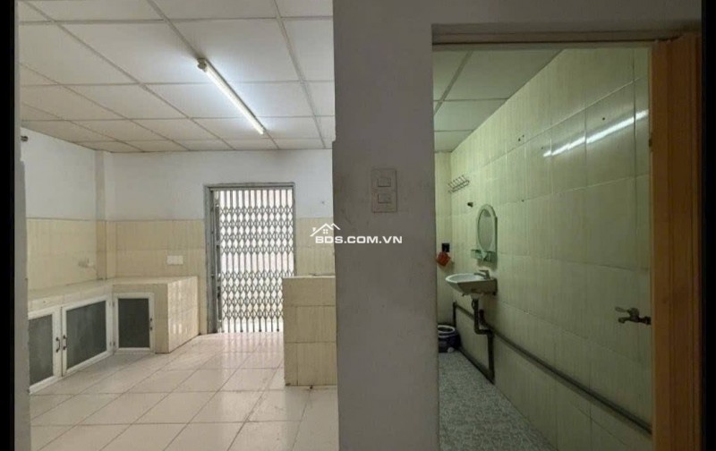 Bán nhà HXH Lạc Long Quân Tân Bình, 4.8x13m 2 tầng giá 5 tỷ 7 TL