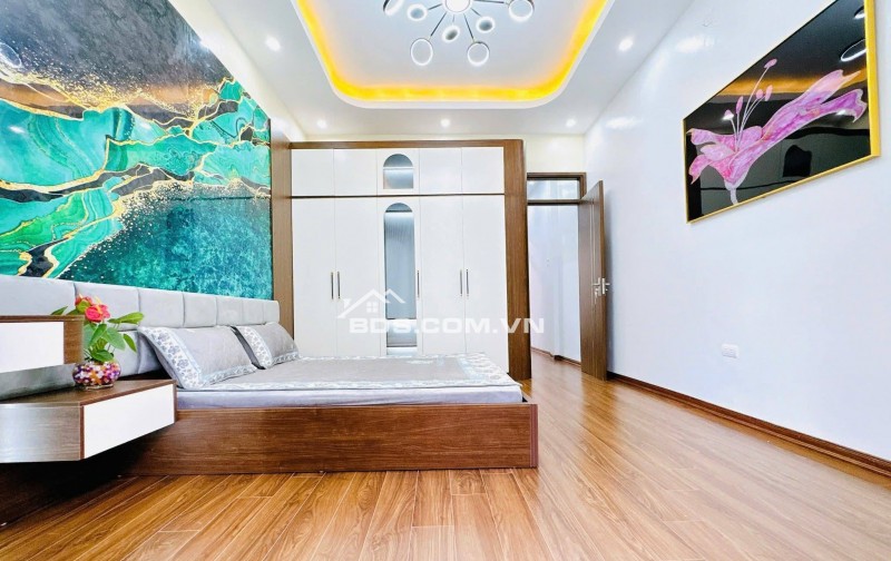 Nhà Đẹp Ngõ Thông Kinh Doanh Trường Chinh, Đống Đa 48m, 4 tầng, mt 3.7m, giá 14.96 tỷ.