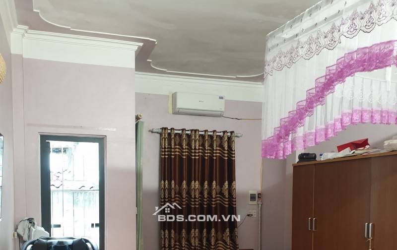 BÁN NHÀ DÂN XÂY ĐẸP 1.62 TỶ 2.5 TẦNG 36M2 ( ĐÔNG BẮC ) NGÕ TRƯỜNG CHINH