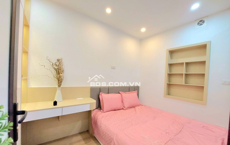 Bán Nhà Căn Tập Thể Quỳnh Lôi - Quỳnh Mai, Hai Bà Trưng 70m, tầng 3, giá 3,88 tỷ.