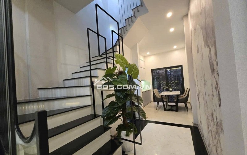 Nhà Đẹp Gần Phố Bùi Ngọc Dương, Hai Bà Trưng 35/40m, 4 tầng, mt 3.5m, giá 9.95 tỷ