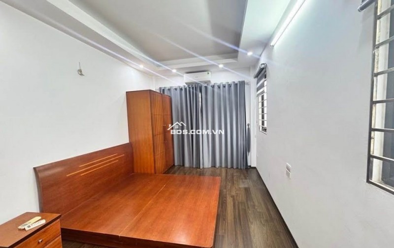 BÁN NHÀ ĐẸP KINH DOANH - NHÀ ĐẸP LONG BIÊN LÔ GÓC 32M 4 TẦNG MỚI - NHỈNH 5 TỶ