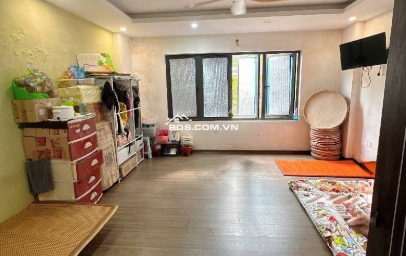 B.Á.N NHÀ PHỐ THUỴ KHUÊ GẦN 35M2 - CÁCH 200M RA HỒ TÂY - 5 TẦNG NHÀ ĐẸP Ở LUÔN