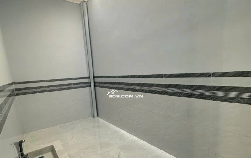 Bán nhà 1 trệt 1 lầu