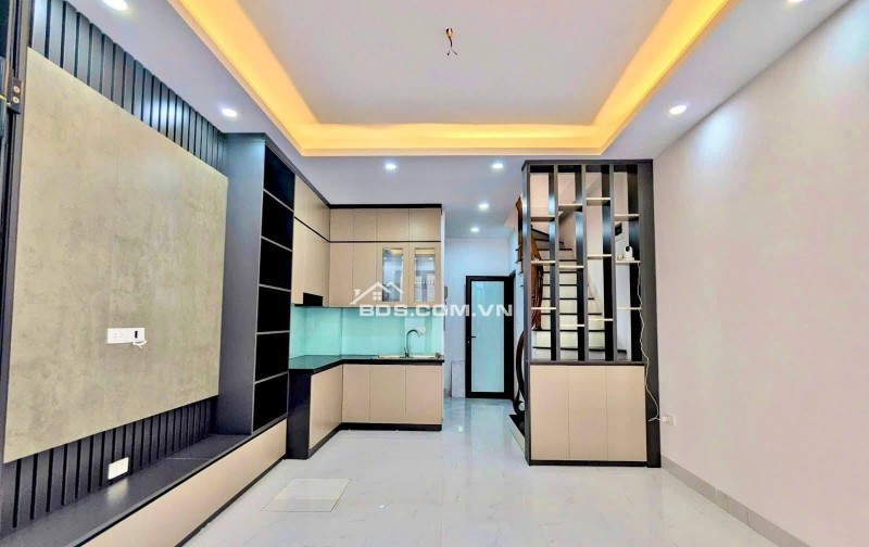 Nhà Đẹp Gần Đường Ô TÔ, Thang Máy, Giáp Nhị 36m, 5 tầng, mt 4m, giá 8.75 tỷ.