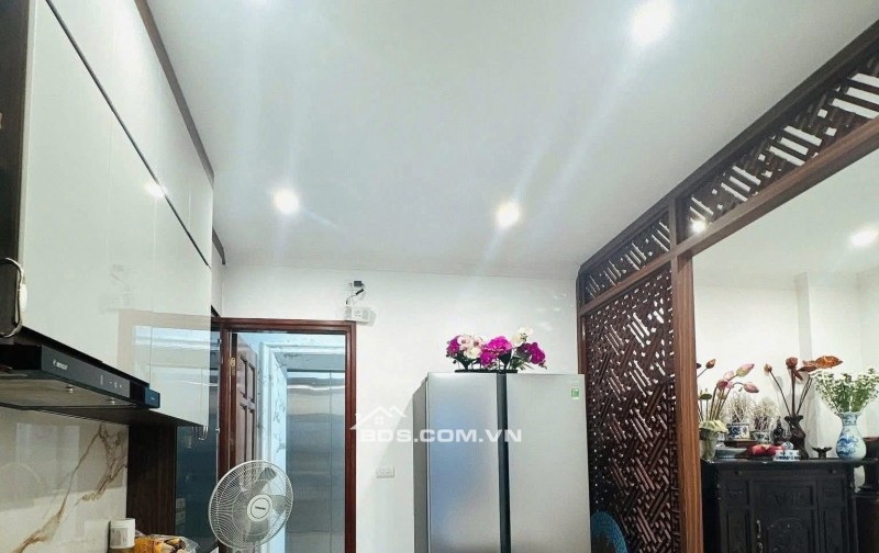 Nhà Đẹp Thang Máy, Gần Phố Hồng Mai, Hai Bà Trưng 50m, 5 tầng, mt 4.8m, giá 17,5 tỷ.