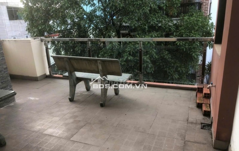 Bán nhà 1 trệt 2 lầu 68/28 Ngô Chí Quốc TP Thủ Đức hẻm xe hơi