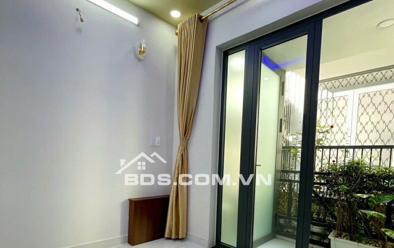 Bán nhà đẹp 2 tầng Nguyễn Hồng Đào Tân Bình, 2PN full nội thất nhỉnh 4 tỷ