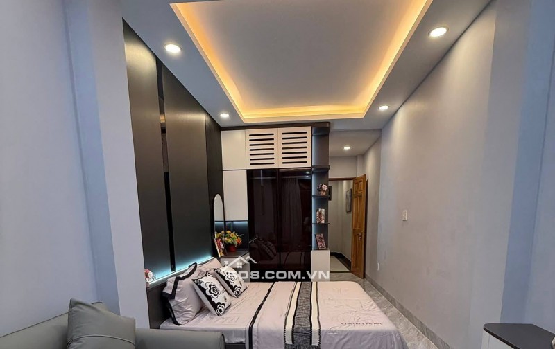 Bán nhà HXH Cách Mạng Tháng 8 Quận 10, 5 tầng thang máy full nội thất giá 12.x tỷ TL