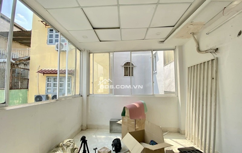 Bán nhà đẹp 4 tầng Thiên Phước Tân Bình, ~40m2 sát xe hơi giá 6.5 tỷ TL