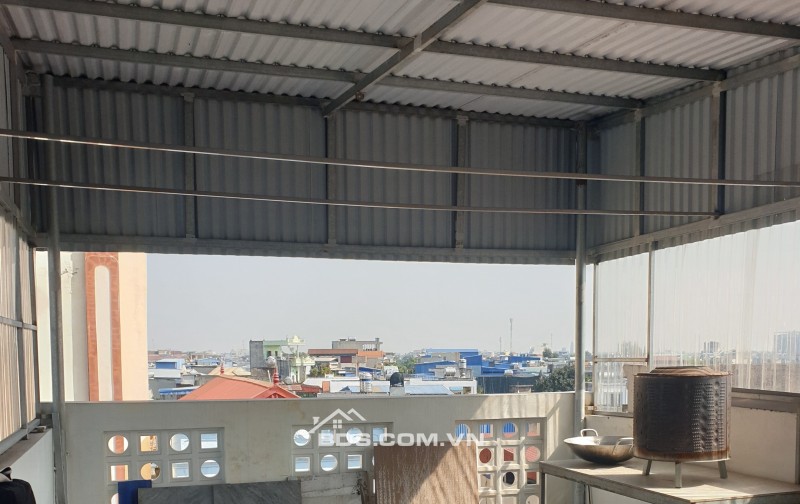 BÁN NHÀ MẶT ĐƯỜNG NGUYỄN BÍNH 3.5 TẦNG 50M2 KINH DOANH TỐT GIÁ 4.56 TỶ