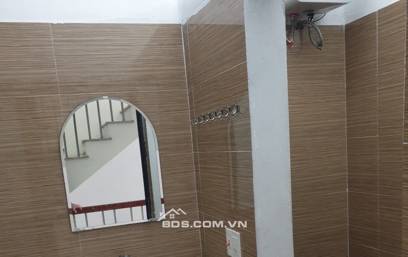 BÁN NHÀ 1.79 TỶ 3 TẦNG 60M2 ( ĐÔNG NAM ) NGÕ NGẮN TÔ HIẾN THÀNH