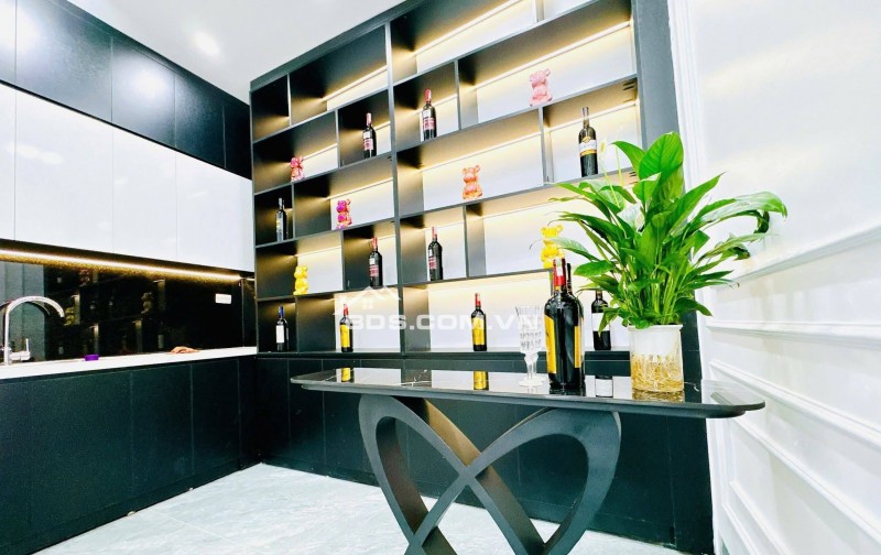 Nhà Đẹp Kinh Doanh Trần Duy Hưng, Cầu Giấy 44/50m, 6 tầng, giá 16.98 tỷ.