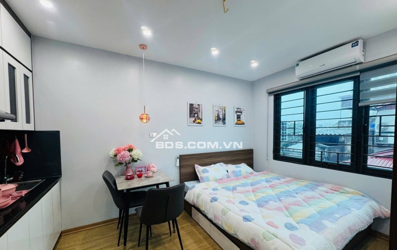 Nhà Đẹp Lô Góc, Thang Máy, Dòng Tiền, Đường Hoàng Mai 42/46m, 5 tầng, giá 12.8 tỷ.