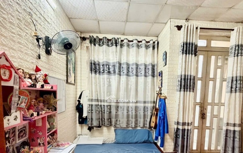 Chợ Hạnh Thông Tây- 3 tầng BTCT - 50m² - 3 PN - gần HXH chỉ 5.45 tỷ