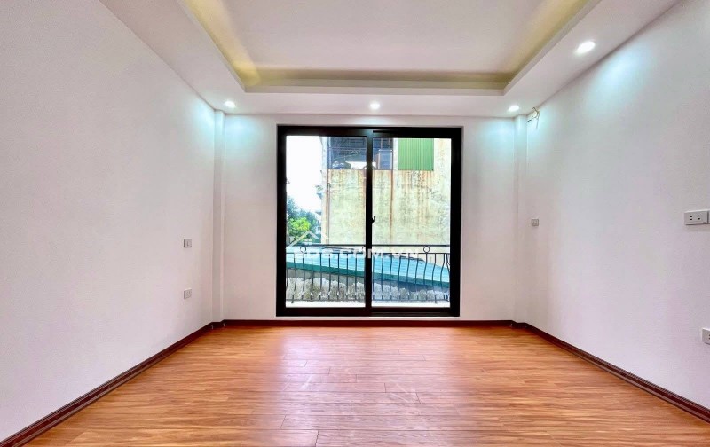 Nhà Đẹp Gần Đường Ô TÔ, Thang Máy, Giáp Nhị 36m, 5 tầng, mt 4m, giá 8.75 tỷ.