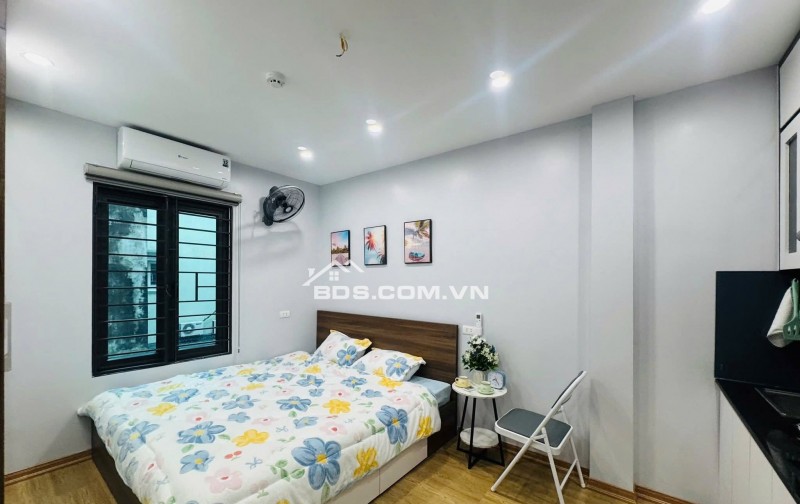 Nhà Đẹp Thang Máy, Đường Hoàng Mai 42m, 5 tầng, mt 3.5m, giá 12.8 tỷ.