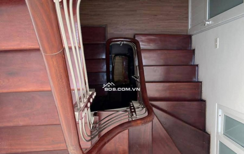 Nhà Đẹp Gần Phố Giang Văn Minh, Ba Đình 40/45m, 5 tầng, mt 5,2m, giá 12.55 Tỷ.