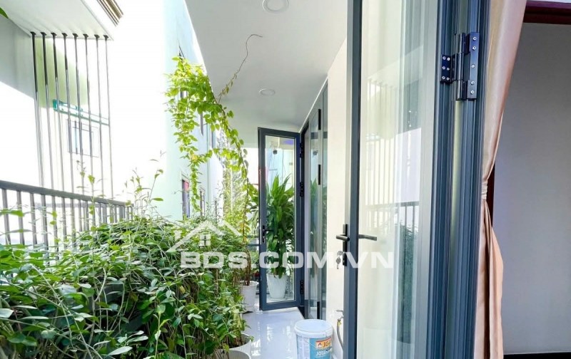 Bán nhà đẹp 2 tầng Nguyễn Hồng Đào Tân Bình, 2PN full nội thất nhỉnh 4 tỷ