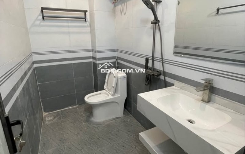 BÁN NHÀ ĐẸP 1.9 TỶ 3 TẦNG 52M2 ( ĐÔNG NAM ) NGÕ TRẦN ĐĂNG NINH