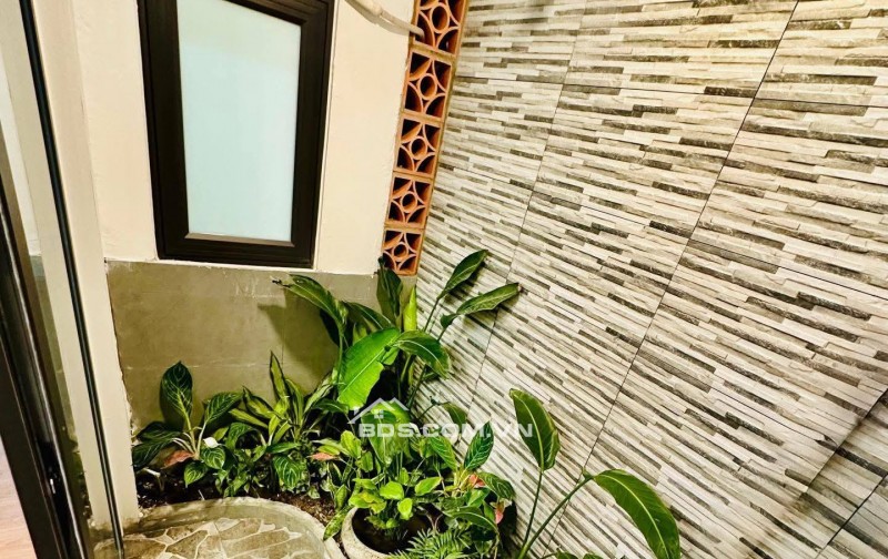 Bán Căn Chung Cư Mi Ni Đường Láng, Đống Đa 70m, tầng 1, giá 3.25 tỷ.