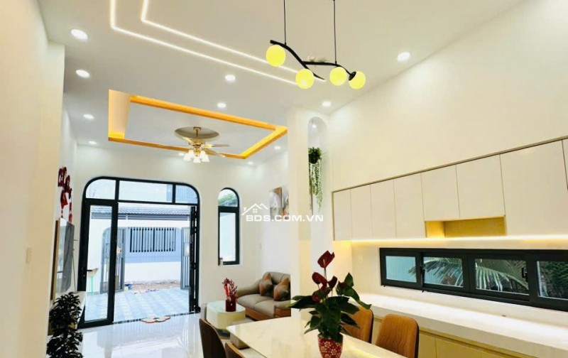 Nhà ĐÓN TẾT Đẹp Rực rỡ. Đạo Thạnh, TP. Mỹ Tho cũ. Giá rẻ bất ngờ.