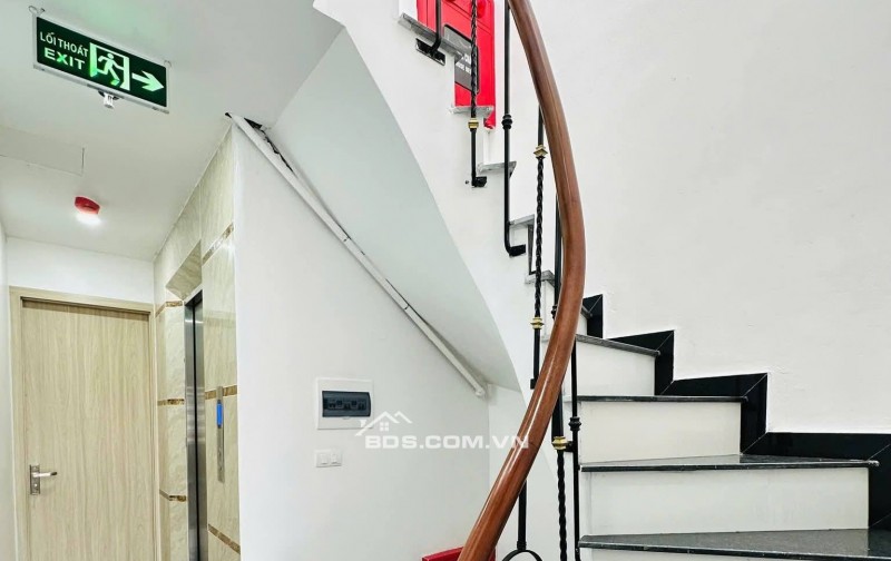 Bán Nhà Dòng Tiền Nguyễn An Ninh, Hai Bà Trưng 42m, 5 tầng, mt 3.5m, giá 12.6 tỷ.