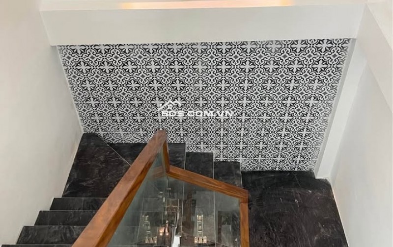 BÁN NHÀ 2.45 TỶ 3 TẦNG 49M2 ( TÂY NAM ) NGÕ THÔNG ĐƯỜNG LỘC VƯỢNG