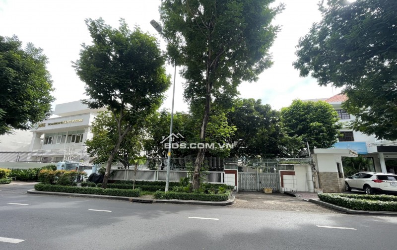 BÁN NHÀ MT TRƯỜNG ĐỊNH, P.VTS, Q3  -  1000m