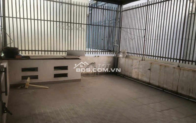 Bán nhà 1 trệt 2 lầu 68/28 Ngô Chí Quốc TP Thủ Đức hẻm xe hơi