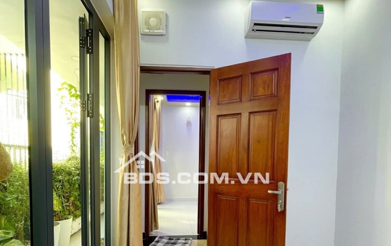 Bán nhà đẹp 2 tầng Nguyễn Hồng Đào Tân Bình, 2PN full nội thất nhỉnh 4 tỷ