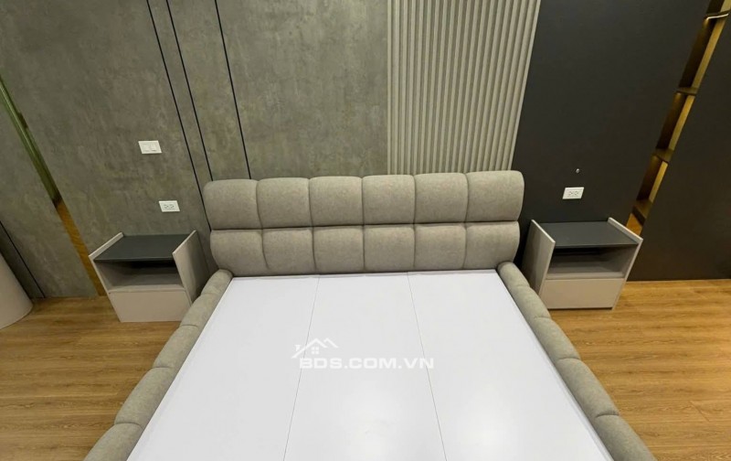 Nhà Đẹp, Ô TÔ, Phân Lô, Phố Nghĩa Dũng, Ba Đình 46/52m, 7 tầng, mt 4.3m, giá 18.8 tỷ.