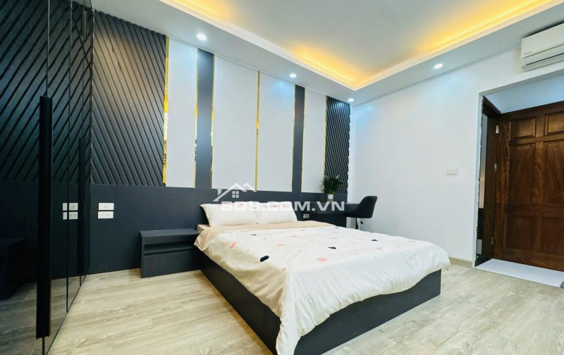 Nhà Đẹp Bạch Mai, Hai Bà Trưng 40m, 5 tầng, mt 4.3m, giá 8.38 tỷ.