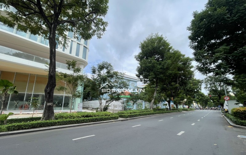 BÁN NHÀ MT TRƯỜNG ĐỊNH, P.VTS, Q3  -  1000m