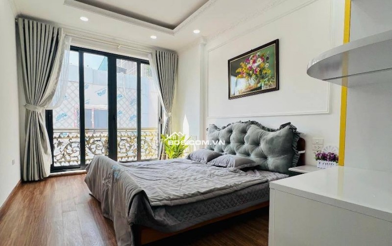 Nhà Đẹp Ngõ Thông Kinh Doanh Chùa Bộc, Đống Đa 46/58m, 7 tầng, mt 5m, giá 19.3 tỷ