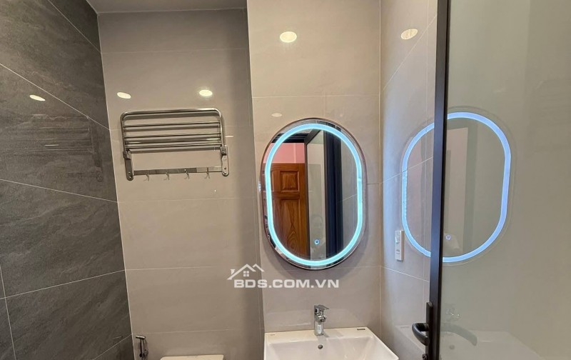 Bán nhà HXH Cách Mạng Tháng 8 Quận 10, 5 tầng thang máy full nội thất giá 12.x tỷ TL