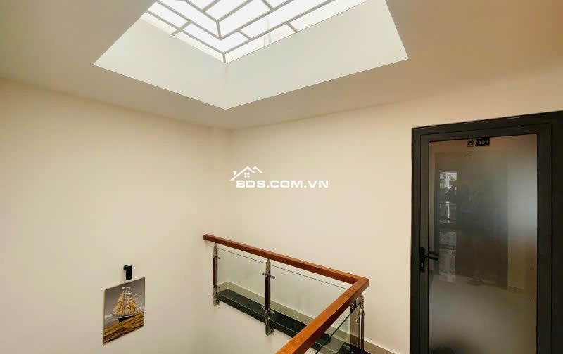 NGỘP LẮM nhà 4L HXH Phạm Văn Chiêu 66m2 8PN cho thuê 43tr gần Dream Home chỉ 8 tỷ hơn.