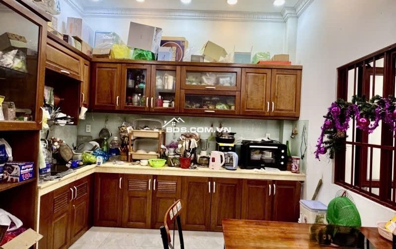 Bán nhà 4 lầu hẻm KD 752 Lạc Long Quân 90m2 ngang 5m gần chợ Tân Bình nhỉnh 16 tỷ.