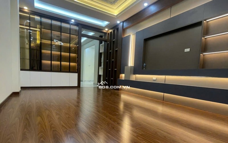 Bán nhà Hồng Tiến, dòng tiền đều – vị trí đẹp, 57m2, 8.9 tỷ