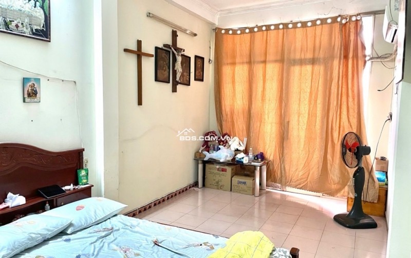 Bán nhà mặt tiền Nguyễn Văn Nghi P.7 Gò Vấp ngang 4m dài 23m SHCN 88,9m2 4 tầng HC đủ