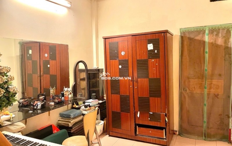 Nhà Quận 10 Hoà Hảo ngang 4,3m dài 12m trệt lững lầu BTCT hoàn công đủ