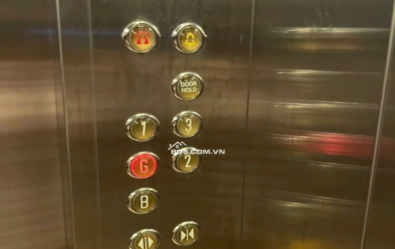 Biệt Thự 5 Tầng• Khu City Land Q7• 220m2(10x22)• Có Hầm • Thang Máy• 6PN• 8WC• Khu Compound