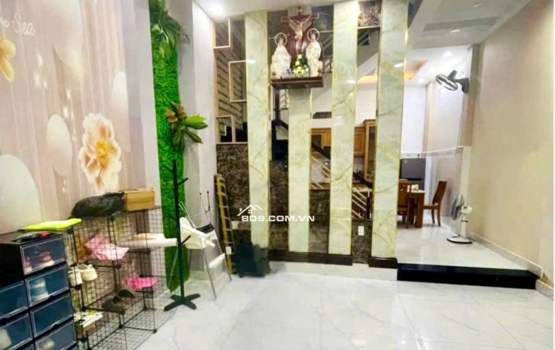 Hẻm Xe Hơi Gần MT Emart Phan Huy Ích, 3 tầng, chỉ 6.4 tỷ