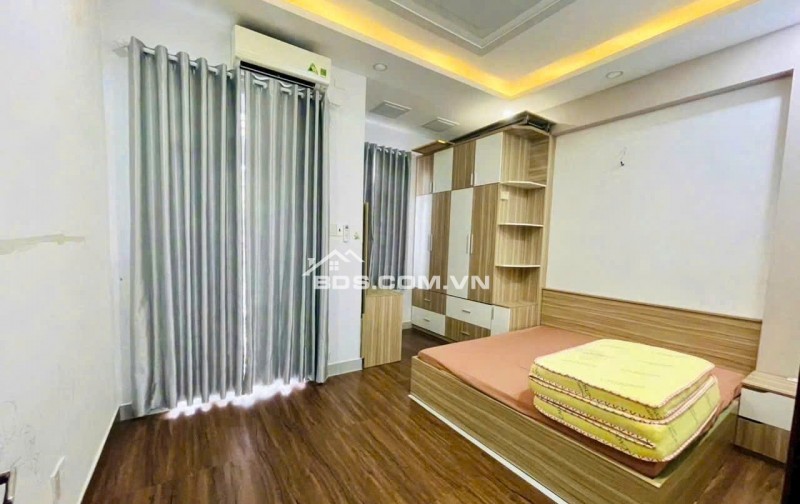 Hẻm Xe Hơi Gần MT Emart Phan Huy Ích, 3 tầng, chỉ 6.4 tỷ