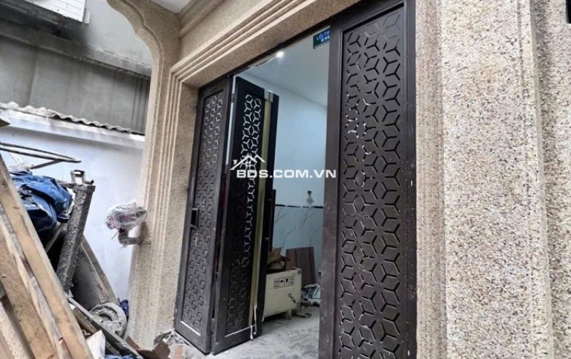 Mễ trì  14tỷ 1 toà  10 phòng cho thuê , doanh thu hàng tháng hiện tại là 55tr/1thg.diện tích 48m2