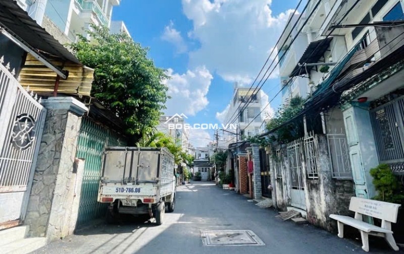 Lê Đức THỌ- P16- CHDV - 7 Tỷ 2- Có Thang máy - Hẻm Xe Tải 6m - 6 tầng - khoán 22tr/th