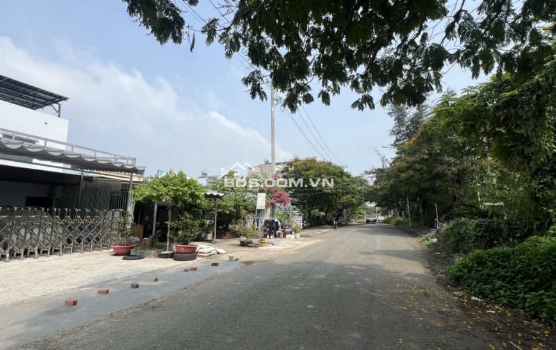 Bán Lô Đất Hẻm 512 Đường 16 Mét Nguyễn Văn Tạo - Đối Diện Trường Lái Xe Thành Công - 5x19M - Xây Dựng Tự Do - Chỉ 4.4tỷ