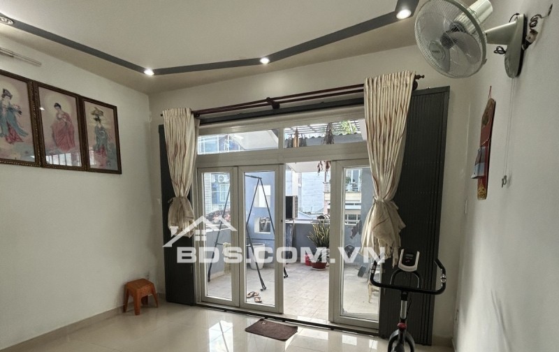 BÁN NHÀ 4 TẦNG – NGAY CHỢ RẠCH ÔNG – NGUYỄN THỊ TẦN – Q.8 – 106M2 – CHỦ NGỘP GIẢM NHIỀU