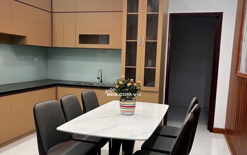 Nhà 1 trệt 1 lầu thành phố mới bình dương sát chợ Phú Chánh