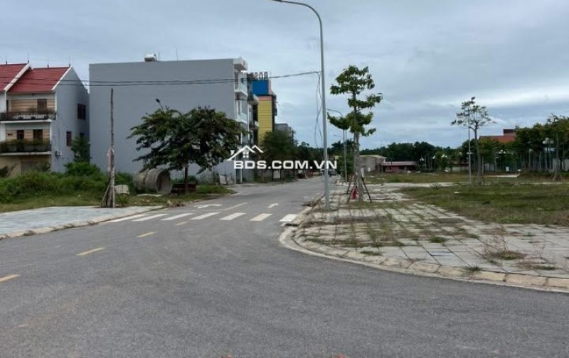 Kdt Đồng Cửa 2 - Lục Nam chuẩn bị chuyển nhượng sổ đỏ